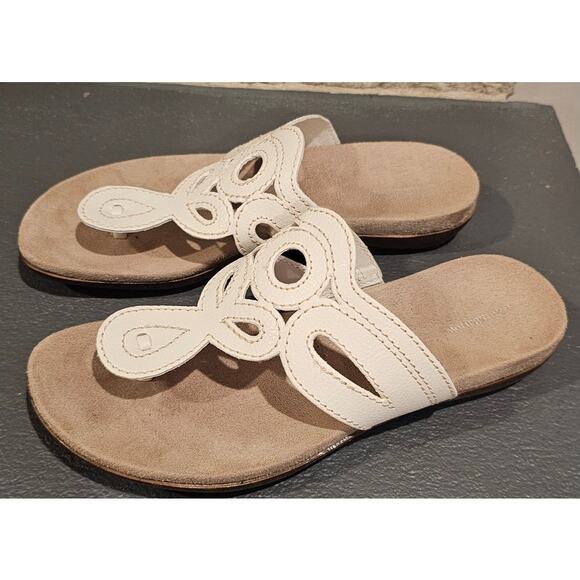 CROFT & BARROW Rita White Slide On Thong Sandals Size 8.5. New with box - Picture 4 of 7